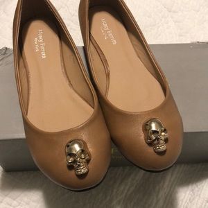 NEW*** Henry Ferrera Skull Flats